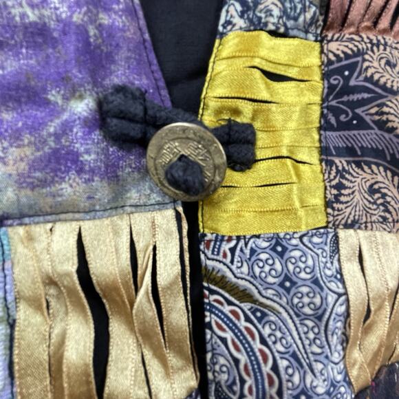 Vintage Nativewear Designs Vest Mens Small Patchwork Textured Western Boho - Picture 3 of 6